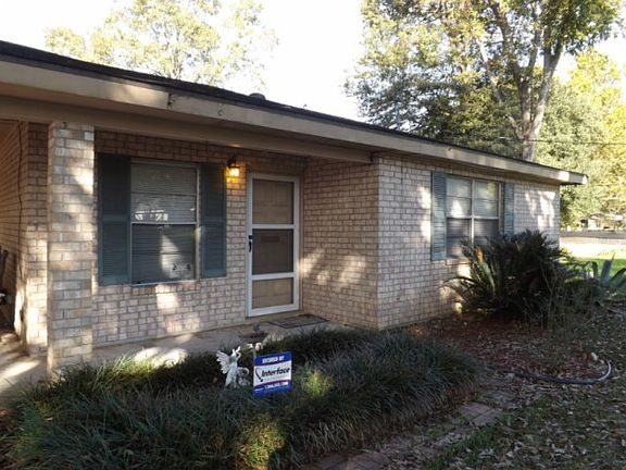 2nd image of 3102 Louisiana Ave