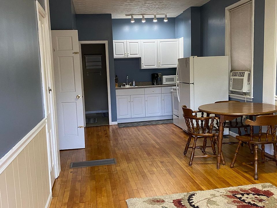 1st image of 107 E Church St #107