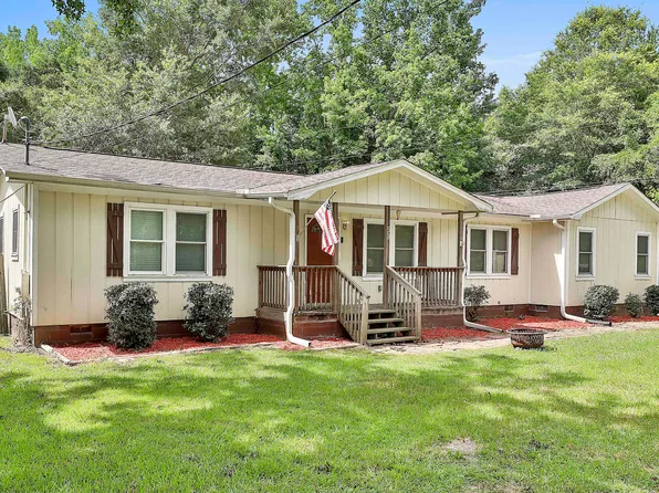 59 Red Ln, Gay, GA 30218