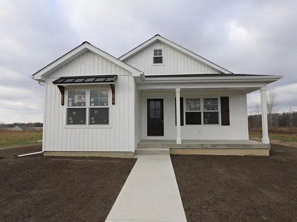 3304 Heritage Blvd, Swartz Creek, MI 48473