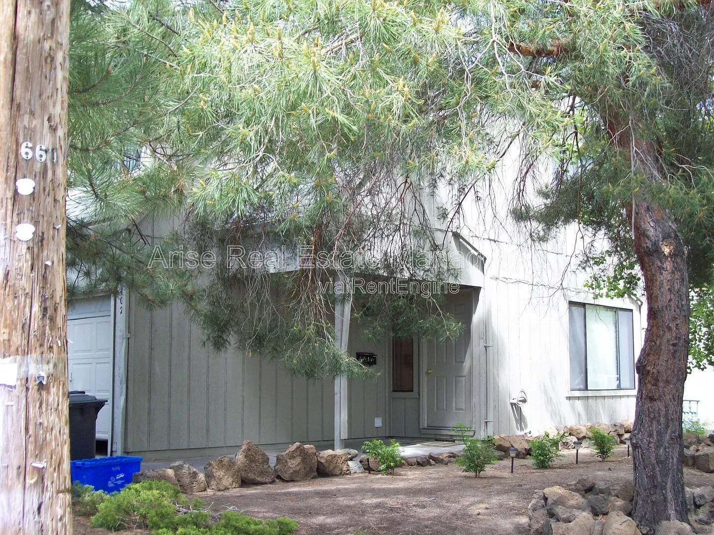 2 bed, 1.0 bath, 918 sqft, $2,350 — Photo 2
