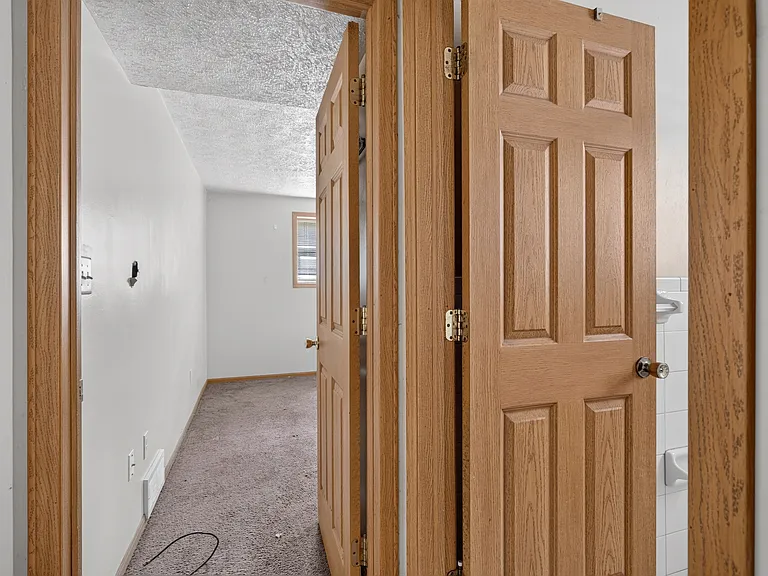 211 Park Ave #1 — Photo 6