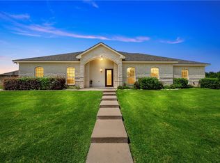 32 N Shore Cir, Waco, TX 76708