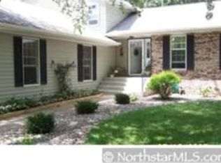 1712 Laurel Ave, Hudson, WI 54016