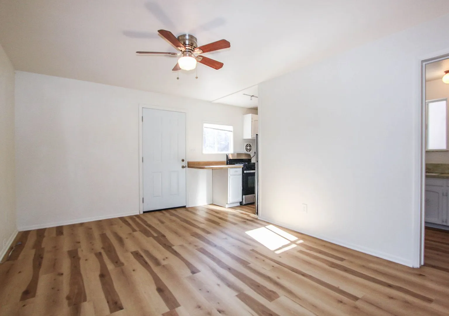 860 Gail Gardner Way — Photo 4