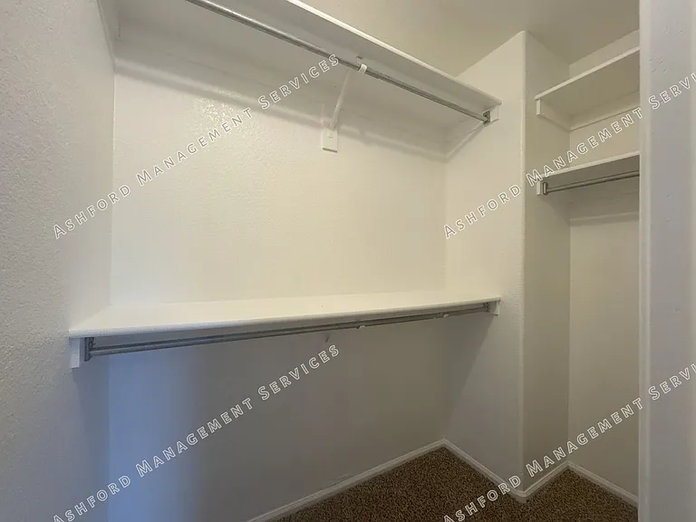 8303 S 47th Ln — Photo 31