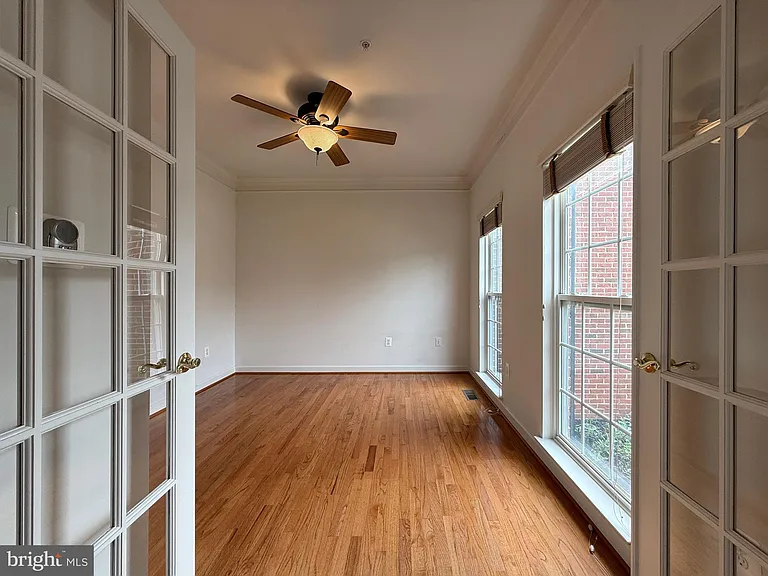 4415 Medallion Dr — Photo 9