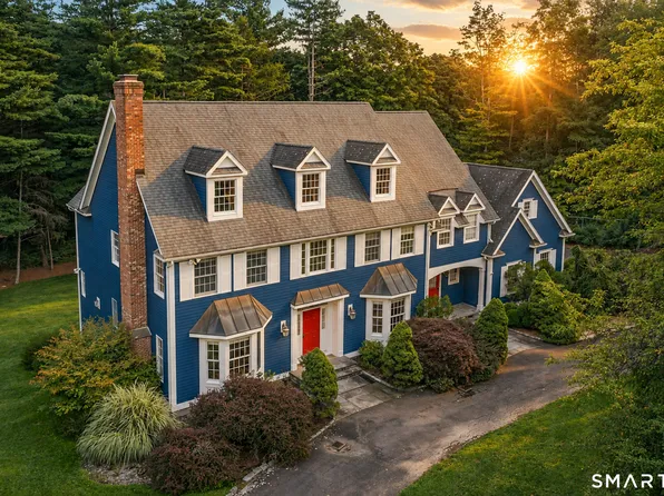9 Glenmor Drive, Newtown, CT 06470