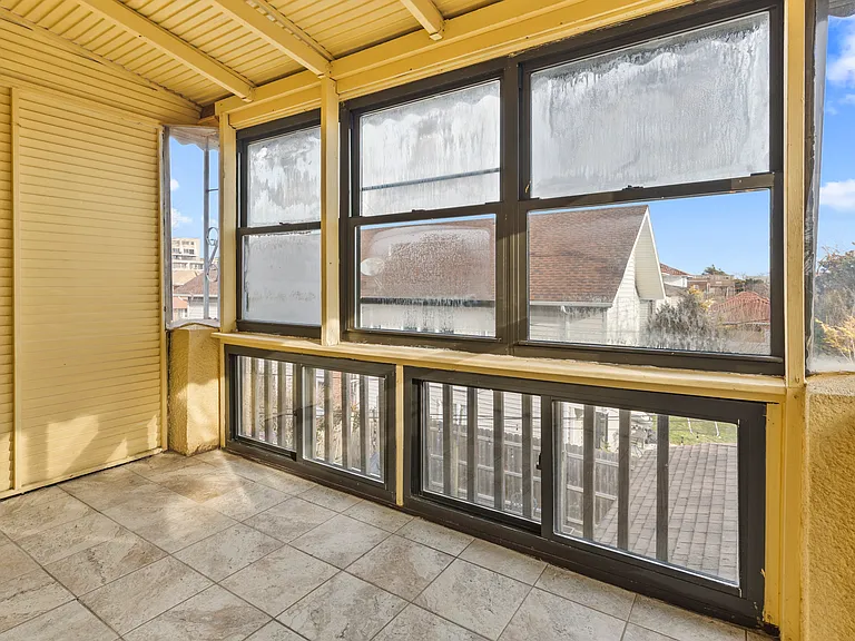 264 Laurelton Blvd #2 — Photo 24