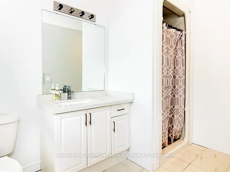 14 Cleland Ave — Photo 13