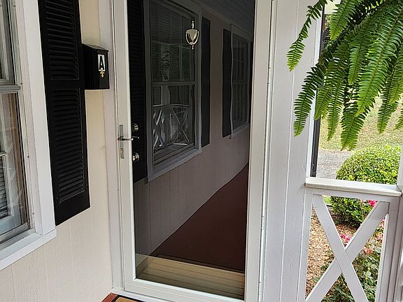 2nd image of 406 N College St #A