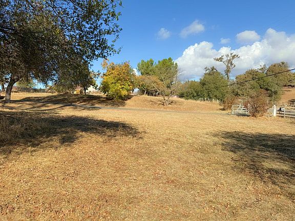 4th image of 13175 Willow Creek Road