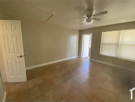 1822 N Dixie Hwy #5 — Photo 4