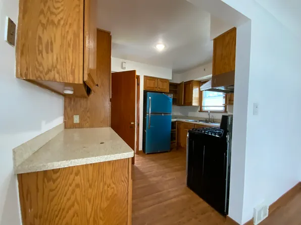 1641 E 276th St, Euclid, OH 44132