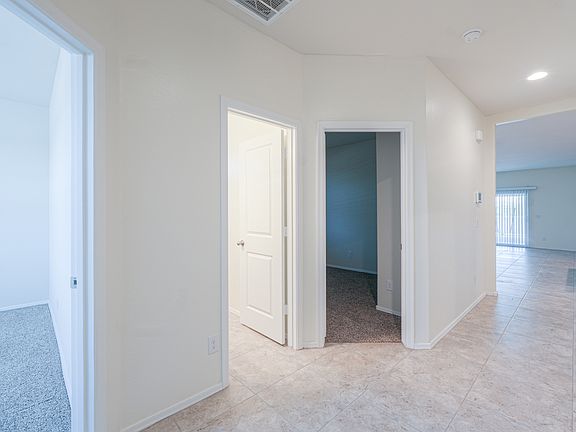 4th image of 1077 W Sand Canyon Ct