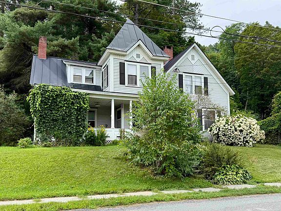 2nd image of 190 Pleasant Street