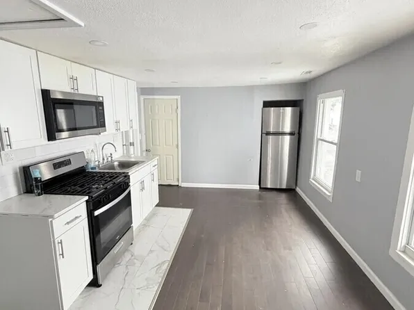 16 Daggett St #2, New Haven, CT 06519