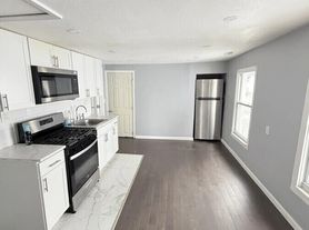16 Daggett St, New Haven, CT