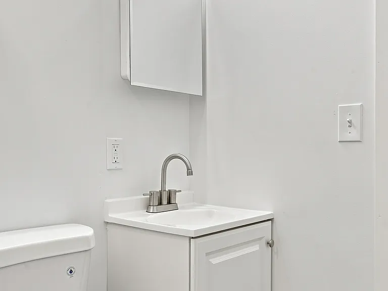 113 King St #2 — Photo 7