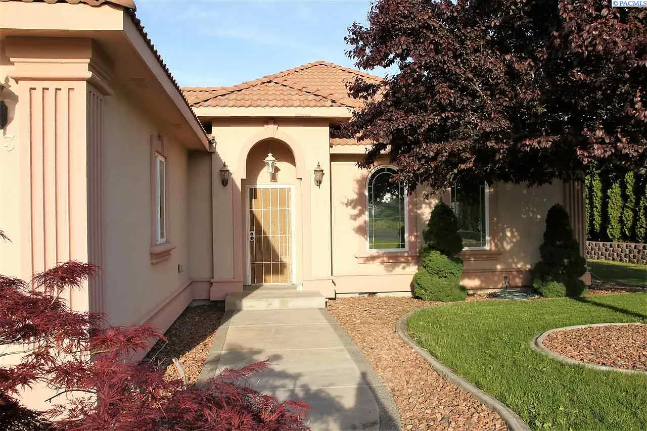 2813 N Road 48 photo 1