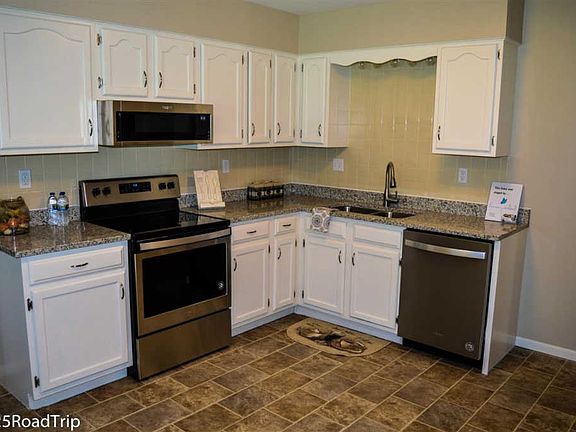 3rd image of 58 Kelley Dr