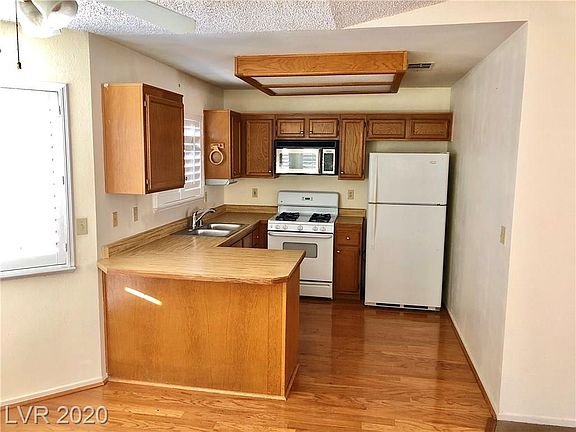 5th image of 2307 Ray Kanel Dr