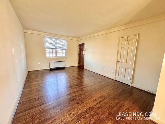 5th image of 1 E Glebe Rd APT D