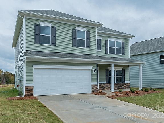 2nd image of 334 Wicker Dr