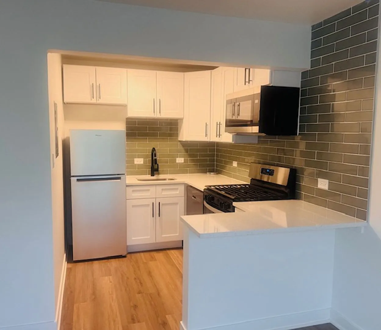 Oak Forest K Apartments — Photo 3