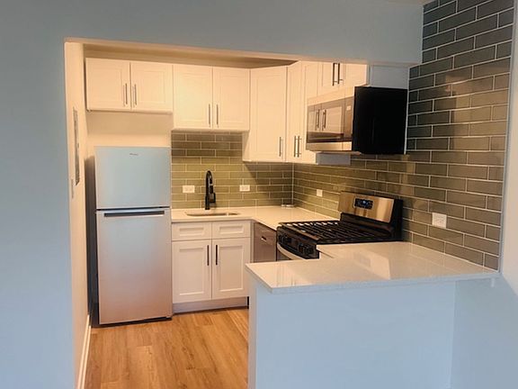 3rd image of 15701 Lamon Ave #4823-9