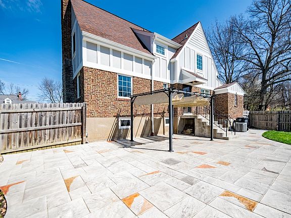 3rd image of 7548 Kirtley Dr