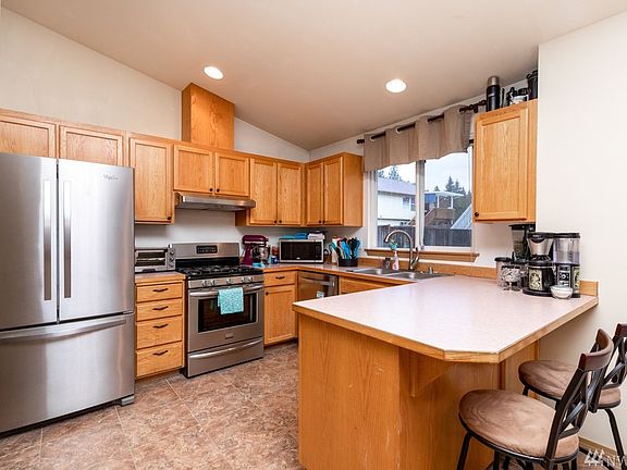2nd image of 503 Hemlock Ave
