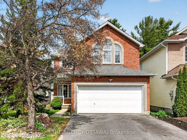321 Goldridge Dr, Ottawa, ON K2T 1G8