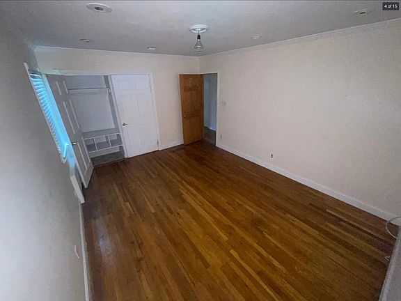 4th image of 8243 Little Neck Pkwy