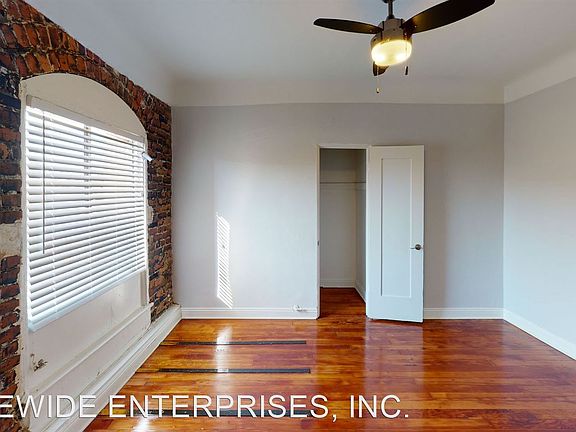 5th image of 109 S Normandie Ave #202