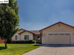 1230 Shadow Mountain Dr, Susanville, CA 96130