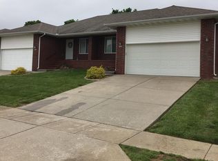 3854 S Timbercreek Ave, Springfield, MO 65807