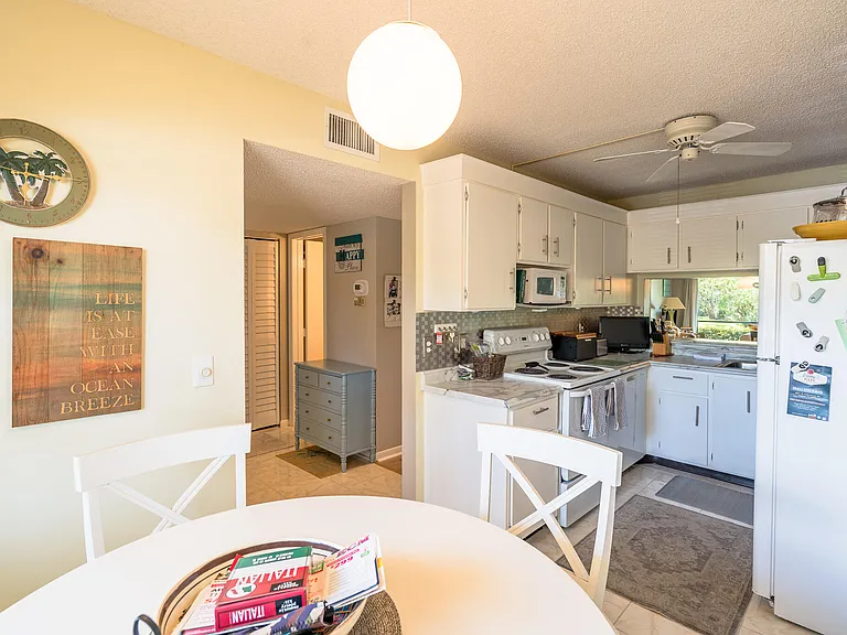 1401 Pinecrest Cir #A — Photo 5
