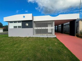 Casa D9 Calle Monarca Urb Paseos Reales, Arecibo, PR 00612