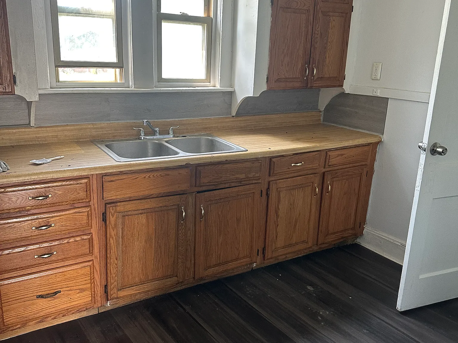 2 bed, 650 sqft, $1,200 — Photo 2