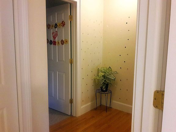 3rd image of 30 Sea St Unit 5