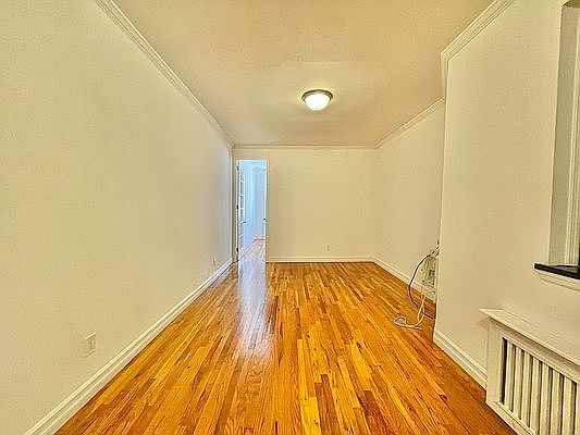 3rd image of 886 10th Ave APT 2D1