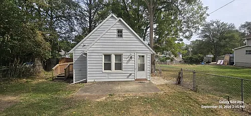 214 Sharon Ave Photo 1