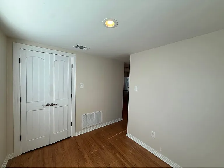 4214 McNutt St #1 — Photo 8