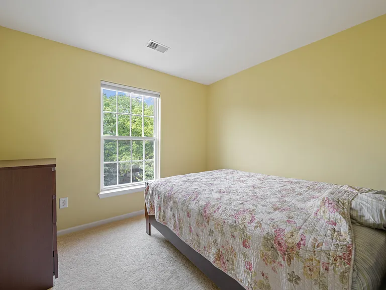 10745 Hillingdon Rd — Photo 18