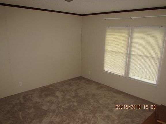 5th image of 376 Mount Olive Ln