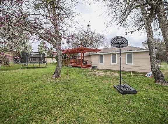 5th image of 1021 Hidden Hills Dr