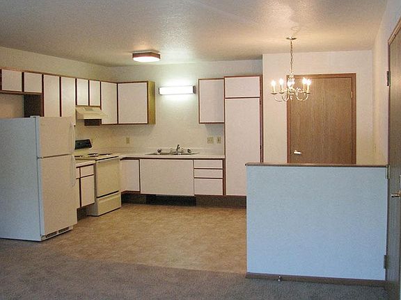 2nd image of 910 S Elgin Ave #91301