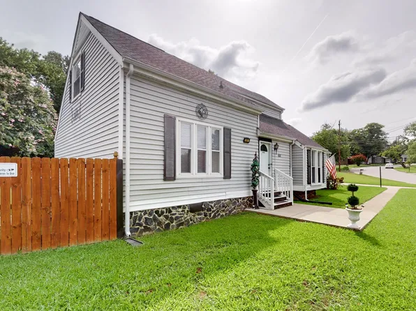 601 Netherlands Dr, Hermitage, TN 37076