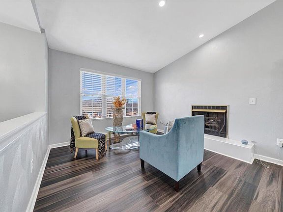 3rd image of 2732 Ordway Dr NW